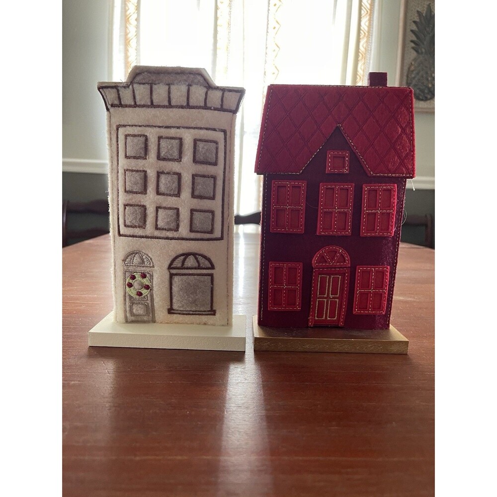 Wondershop Felt Christm as Village Houses Wood Base Set of 2 Cream Red NEW